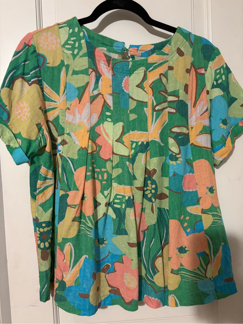 Umgee Green Floral Short Sleeve Blouse with Multicolor Print